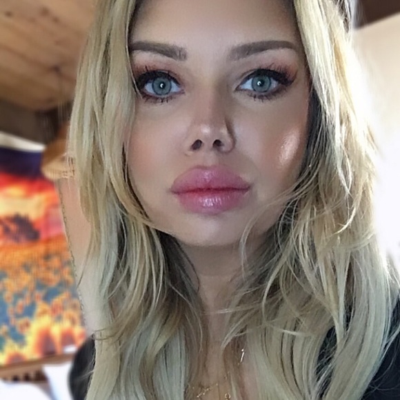 Meet your Posher, Sher - Picture 1 of 1